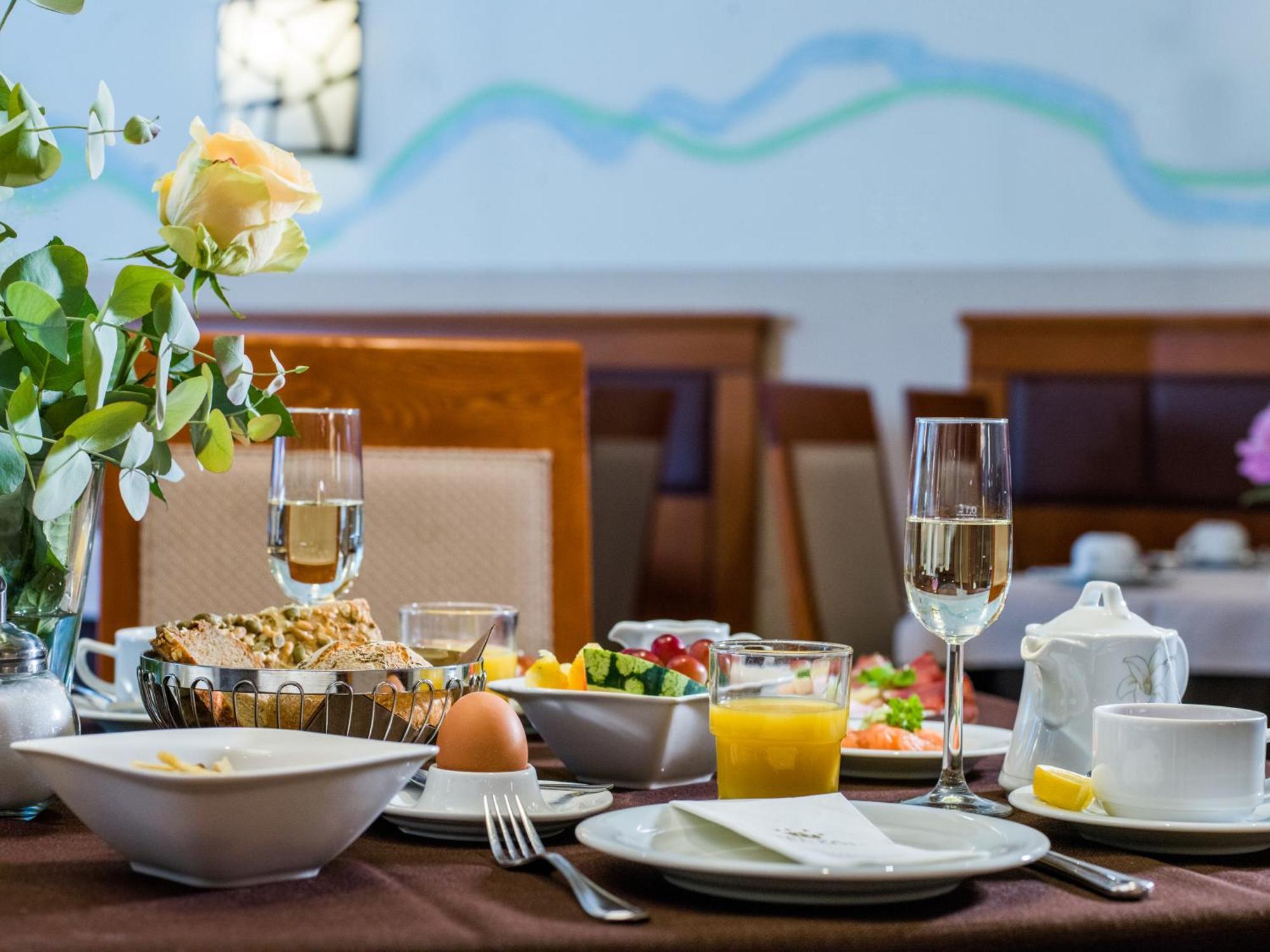 Hotel Koenig Пассау Екстер'єр фото