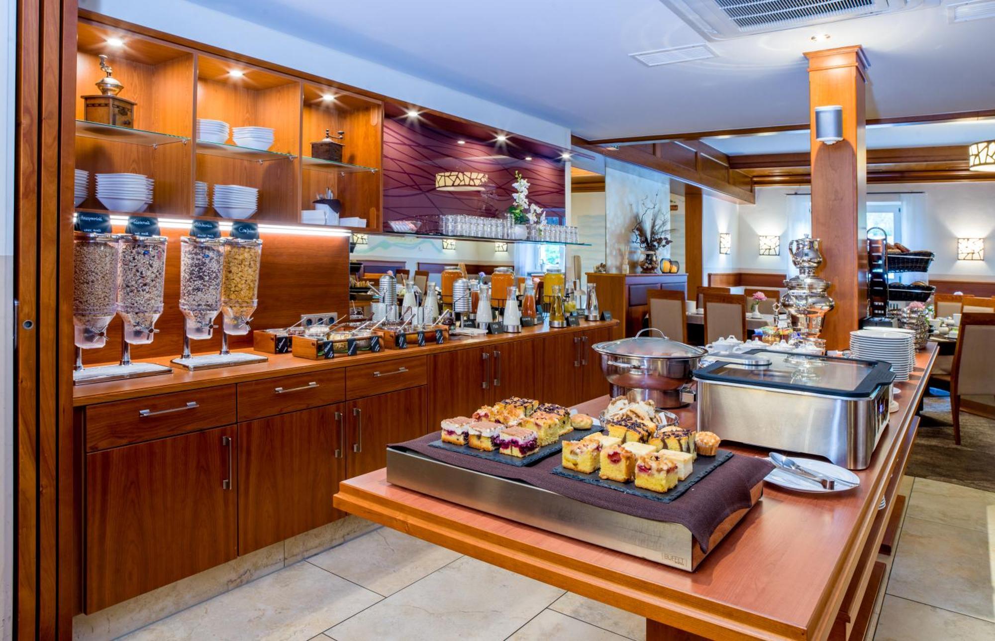 Hotel Koenig Пассау Екстер'єр фото