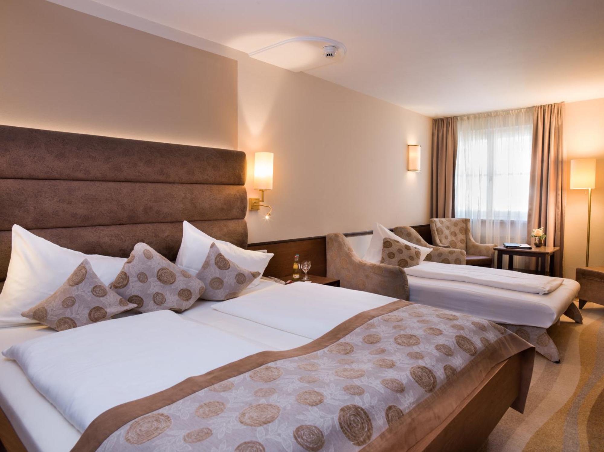 Hotel Koenig Пассау Екстер'єр фото