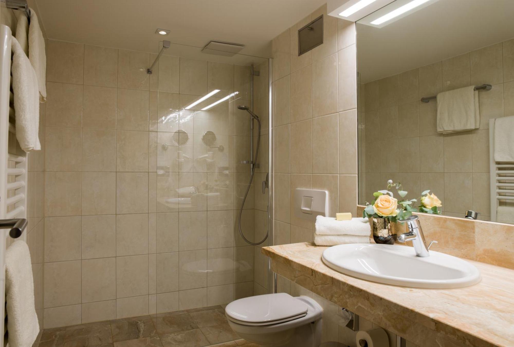 Hotel Koenig Пассау Екстер'єр фото