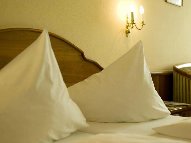 Hotel Koenig Пассау Екстер'єр фото